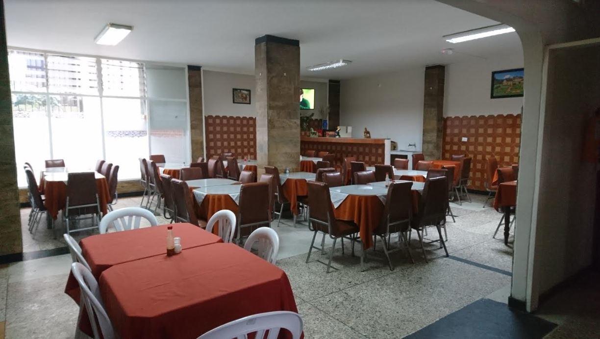 Hotel Imperial Памплона Экстерьер фото