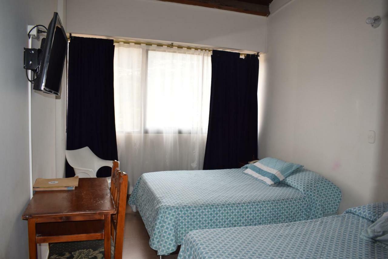 Hotel Imperial Памплона Экстерьер фото